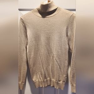 Calvin Kline Gold Sparkle Turtlneck M